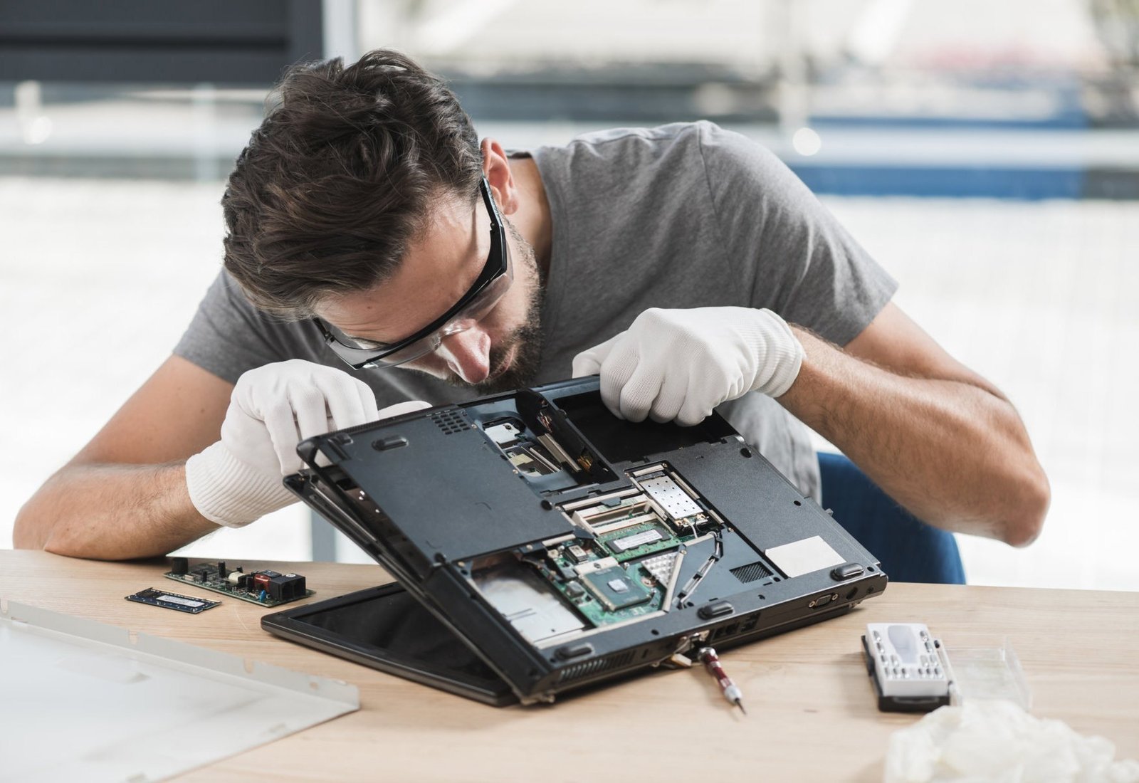 Laptop Repair & Diagnostics Service